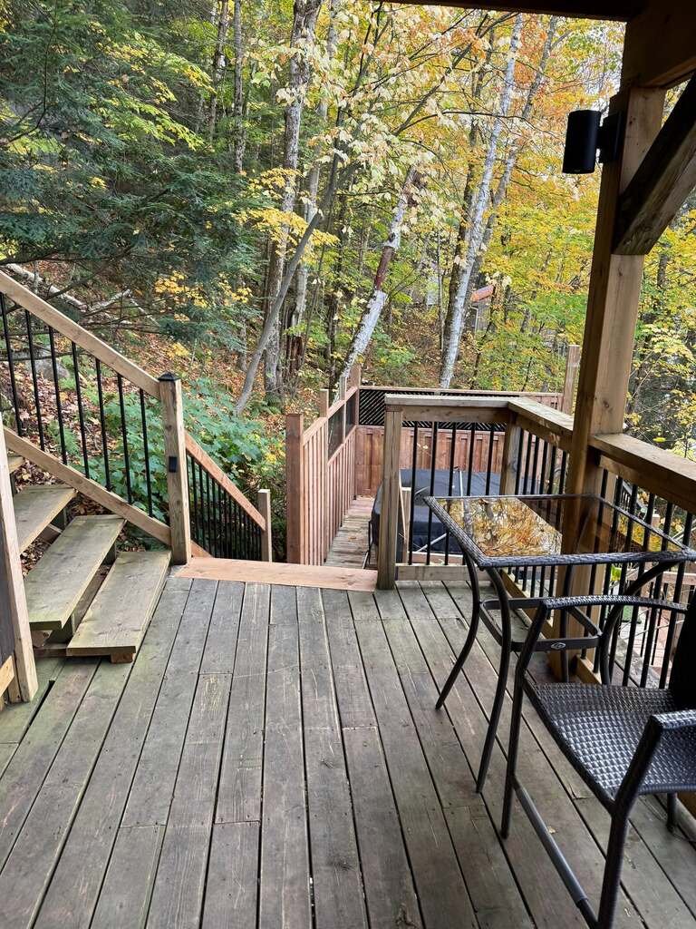 Custom Decks, Docks & Fences